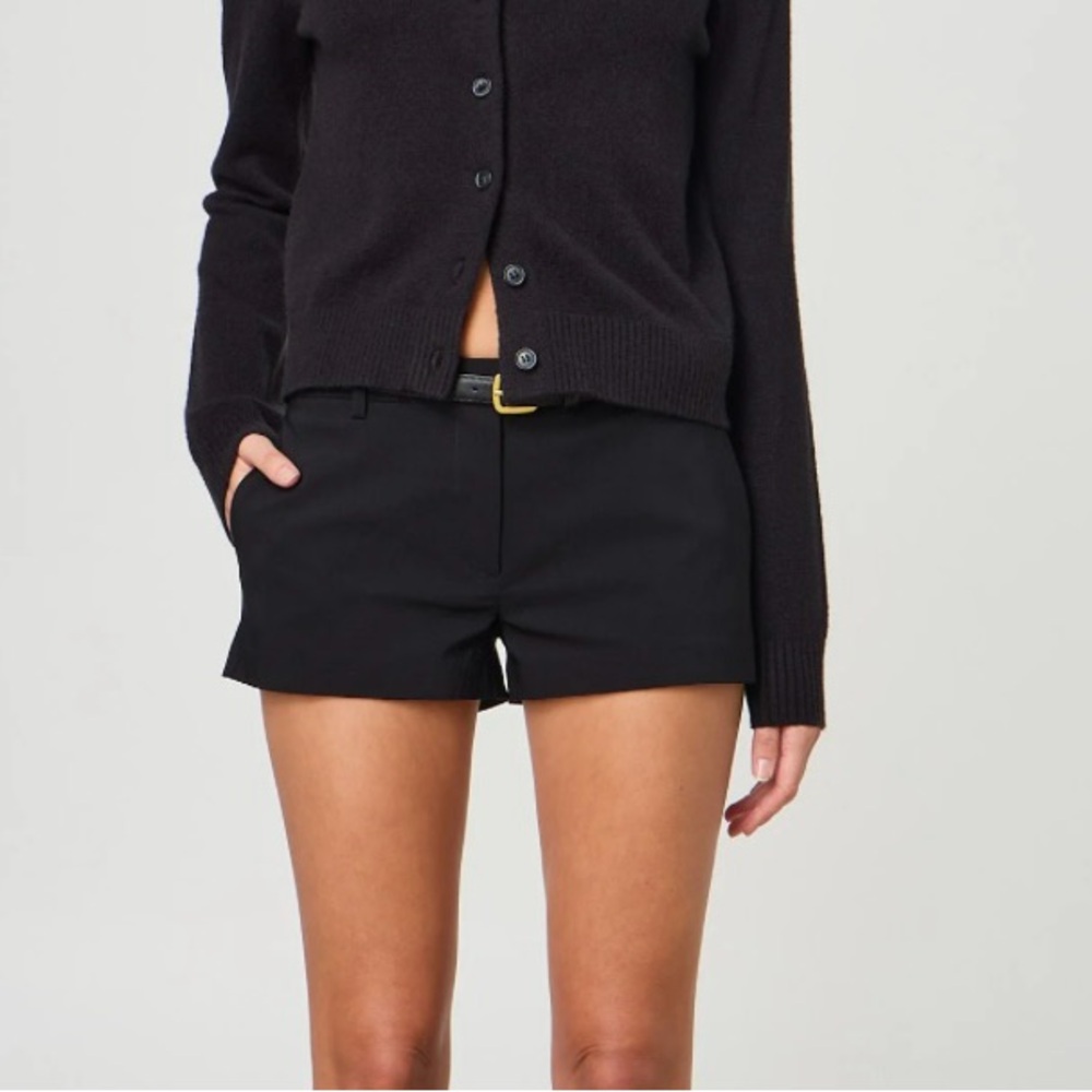 NWOT Express Mid Rise Shortie Black Shorts in Size 0